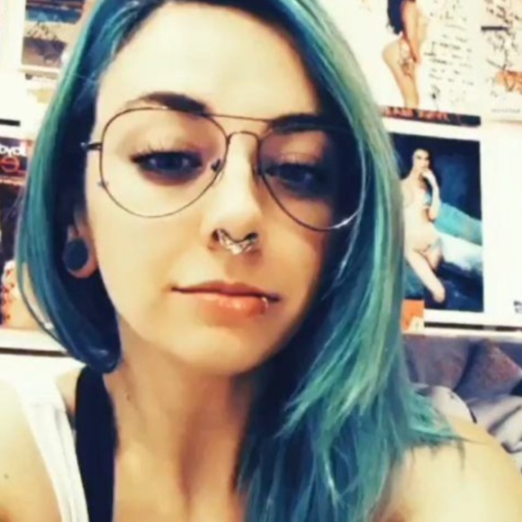 bettbee77